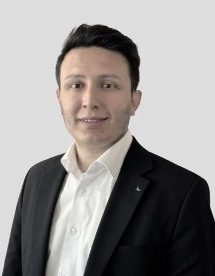 Yusuf Uyar · Mimar, Kurucu Ortak